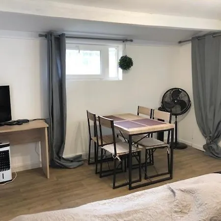 Chez Emma Apartament Beauchamp (Val-d'Oise)